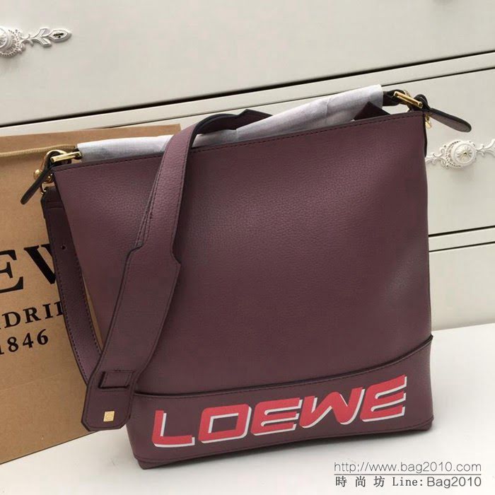 LOEWE羅意威 新款 原版牛皮 手提斜挎包 簡單百搭款 1819#  jdl1010